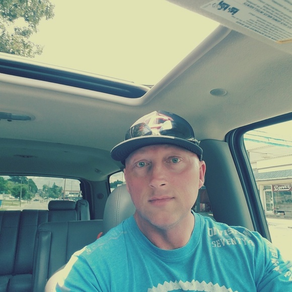 Meet your Posher, Donald - Picture 1 of 1